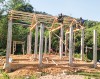 Xây dựng nhà “Đại đoàn kết” cho người nghèo ở huyện Đakrông - Ảnh: N.T