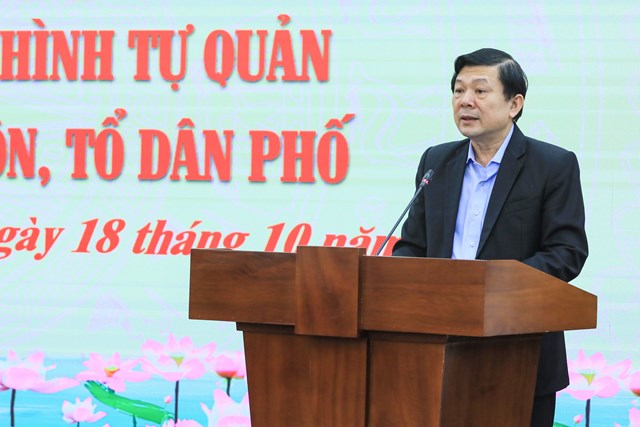 Phó Chủ tịch Nguyễn Hữu Dũng phát biểu tại Hội thảo.