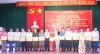 BTV Huyện ủy Triệu Phong tặng giấy khen cho các tập thể đã có thành tích xuất sắc trong học tập và làm theo tư tưởng, đạo đức, phong cách Hồ Chí Minh giai đoạn 2016- 2021 - Ảnh: CẢNH THU​
