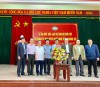 Ban Thường trực Uỷ ban MTTQ Việt Nam tỉnh tặng hoa chúc mừng Ban Chủ nhiệm CLB Hưu trí Cơ quan Uỷ ban MTTQ Việt Nam tỉnh