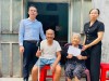 Ủy ban MTTQ Việt Vam xã Hòa Trạch tổ chức trao quà hỗ trợ từ quỹ “Vì người nghèo” tỉnh Quảng Trị.