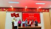 Ban Xây dựng Đảng và Ủy ban MTTQ Việt Nam xã ký biên bản bàn giao và tiếp nhận công tác dân vận