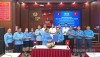 Đại diện lãnh đạo Liên đoàn Lao động tỉnh Quảng Trị và Liên hiệp Công đoàn tỉnh Sạ vẳn na khệt ký kết nội dung hợp tác trong thời gian tới