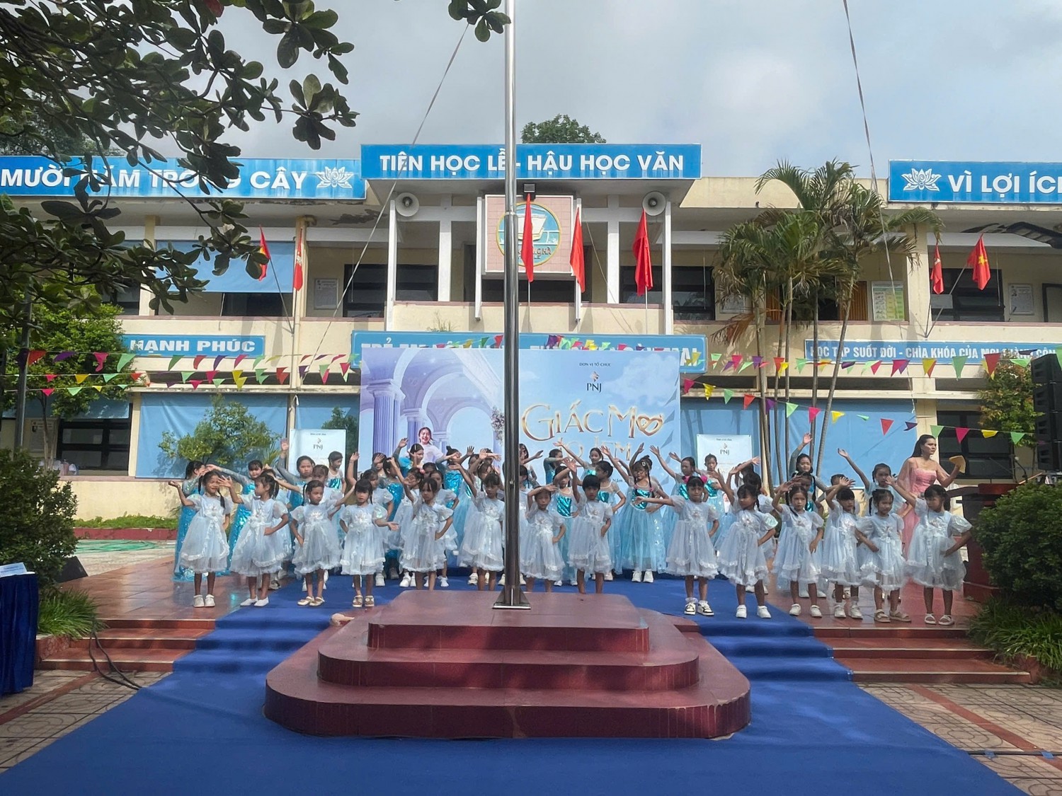 z7117742012416 9e930744046e76b2adf7fce27e6e1e4f