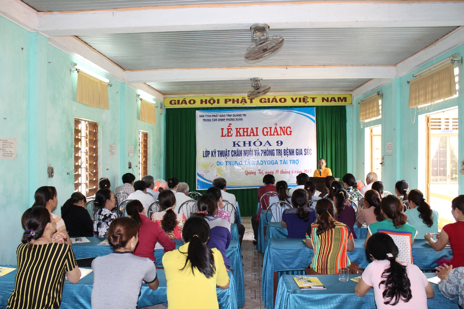 Trung tâm dạy nghề Phùng Xuân