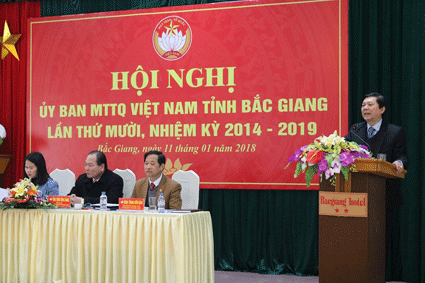 Phó Chủ tịch Nguyễn Hữu Dũng phát biểu tại hội nghị.