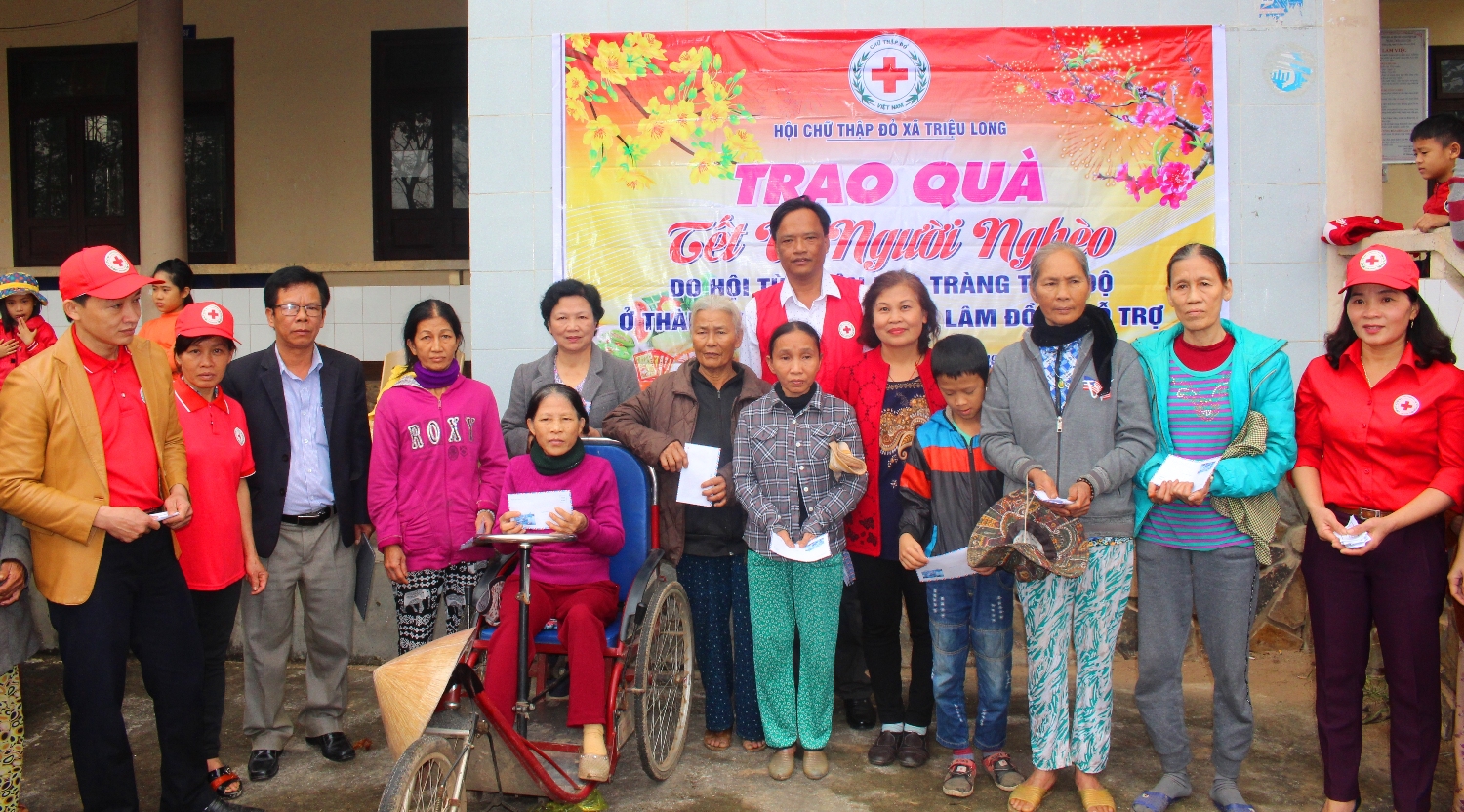 Những suất quà Tết đã đến với người dân nghèo