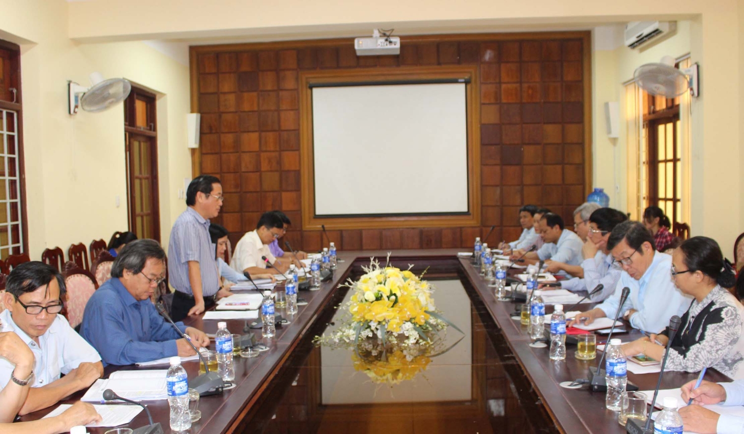 Trưởng Ban Tuyên giáo Tỉnh ủy Hồ Đại Nam đề nghị Đảng ủy, các đồng chí lãnh đạo Sở KH&CN chú trọng xây dựng các văn bản, kế hoạch tiếp tục triển khai thực hiện có hiệu quả Chương trình hành động số 64-CTHĐ/TU của Tỉnh ủy