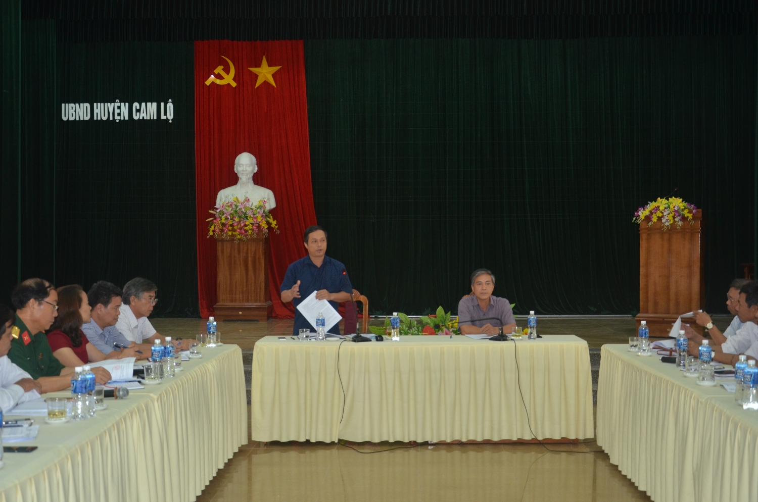 Phó Chủ tịch HĐND tỉnh Nguyễn Trần Huy đề nghị địa phương tiếp tục  quan tâm việc nắm bắt tình hình tư tưởng trong nhân dân để chủ động giải quyết các kiến nghị, phản ánh, tranh chấp khi mới phát sinh