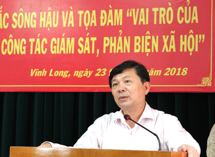 Ông Nguyễn Hữu Dũng, Phó Chủ tịch UBTƯ MTTQ Việt Nam phát biểu tại Hội nghị