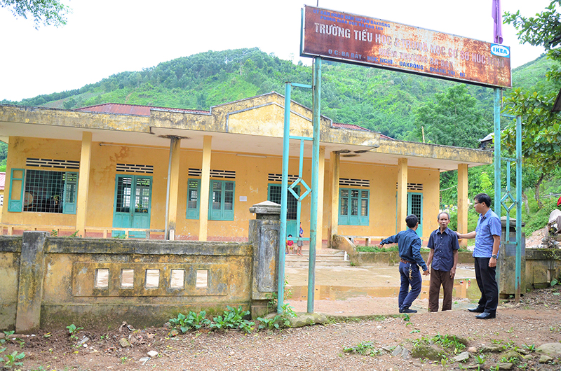 Trường TH&THCS xã Húc Nghì đang tọa lạc trên mảnh đất mà già làng Hồ Ly hiến tặng