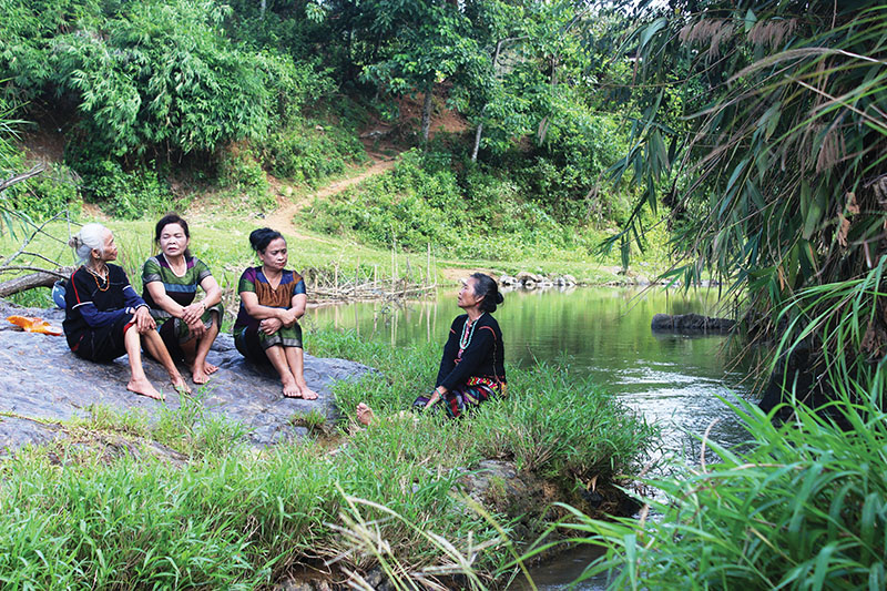 Những nữ văn công Vân Kiều, Pa Kô trên chiến trường Khe Sanh năm xưa ôn lại một thời mang “tiếng hát át tiếng bom”