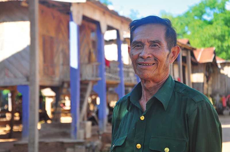 Niềm vui lớn nhất của ông Hồ Văn Trị là thấy bản làng đổi mới