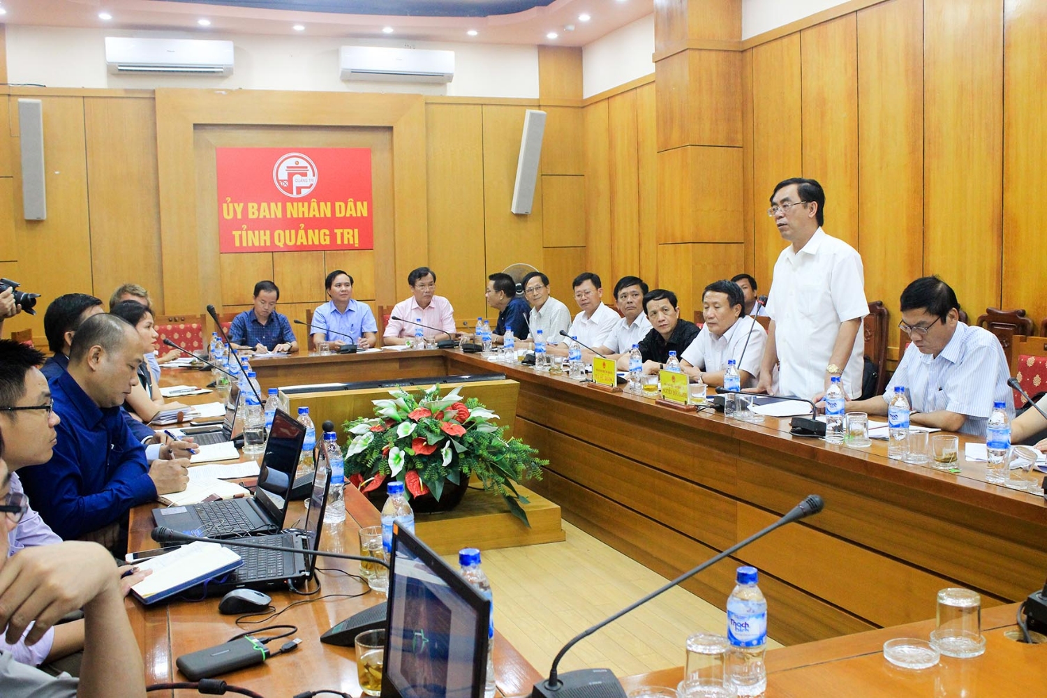 Chủ tịch UBND tỉnh Nguyễn Đức Chính bày tỏ sự ủng hộ đối với các dự án của Tập đoàn FLC và cho rằng những vấn đề liên quan đến đề xuất của nhà đầu tư cần phải sớm được xem xét giải quyết