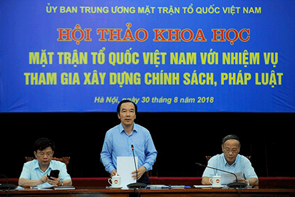 Phó Chủ tịch UBTƯ MTTQ Việt Nam Ngô Sách Thực phát biểu tại Hội thảo