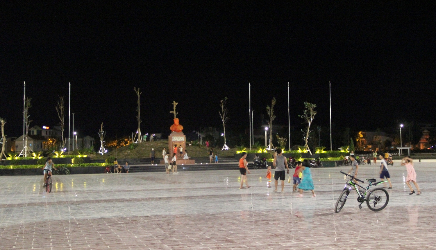 Công viên Fidel, một công trình ý nghĩa và thể hiện rõ tình cảm của nhân dân Việt Nam nói chung và nhân dân Quảng Trị nói riêng với lãnh tụ Fidel Castro