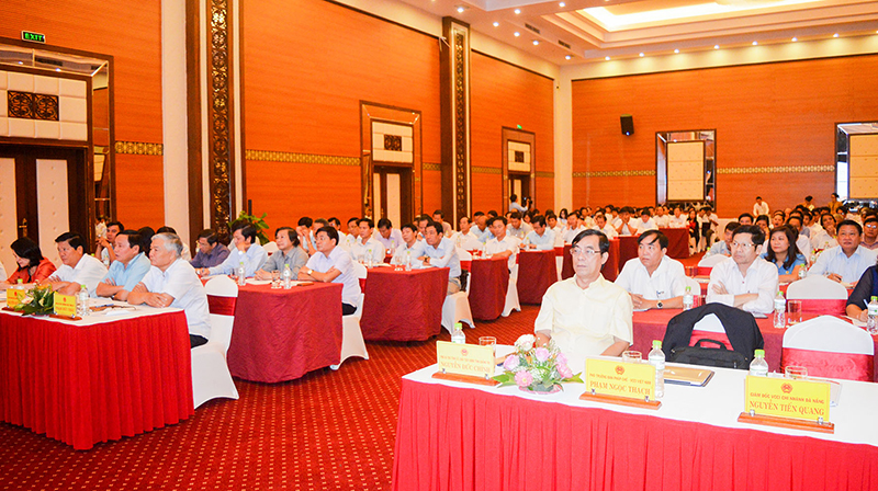 Các đại biểu nghe đại diện VCCI đã chỉ ra những điểm sáng trong cải thiện môi trường đầu tư kinh doanh của Quảng Trị