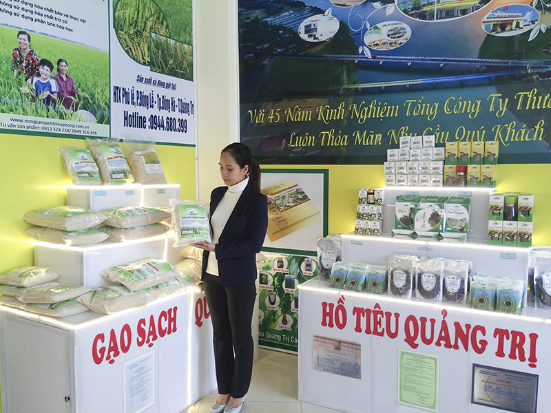 Nhờ đẩy mạnh cơ cấu lại nông nghiệp, nhiều sản phẩm nông nghiệp chủ lực của tỉnh đã có chỗ đứng trên thị trường nội địa và tham gia xuất khẩu. Ảnh: PV