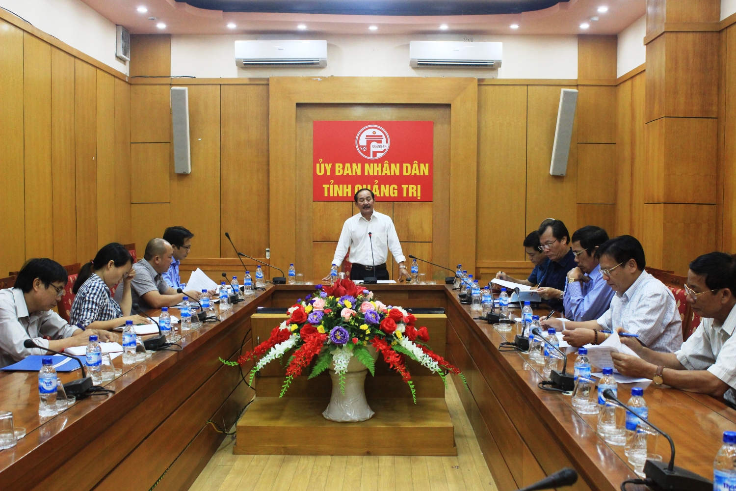 Phó Chủ tịch UBND tỉnh Nguyễn Quân Chính yêu cầu các đơn vị liên quan khẩn trương thực hiện các quy trình, thủ tục để đảm bảo tiến độ thực hiện thoái vốn nhà nước