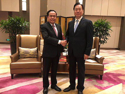 Chủ tịch Trần Thanh Mẫn tiếp ông Hạ Đức Nhân, Chủ tịch Chính hiệp tỉnh Liêu Ninh.