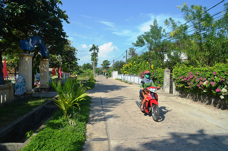 Một tuyến đường nông thôn mới ở xã Hải Thượng, huyện Hải Lăng