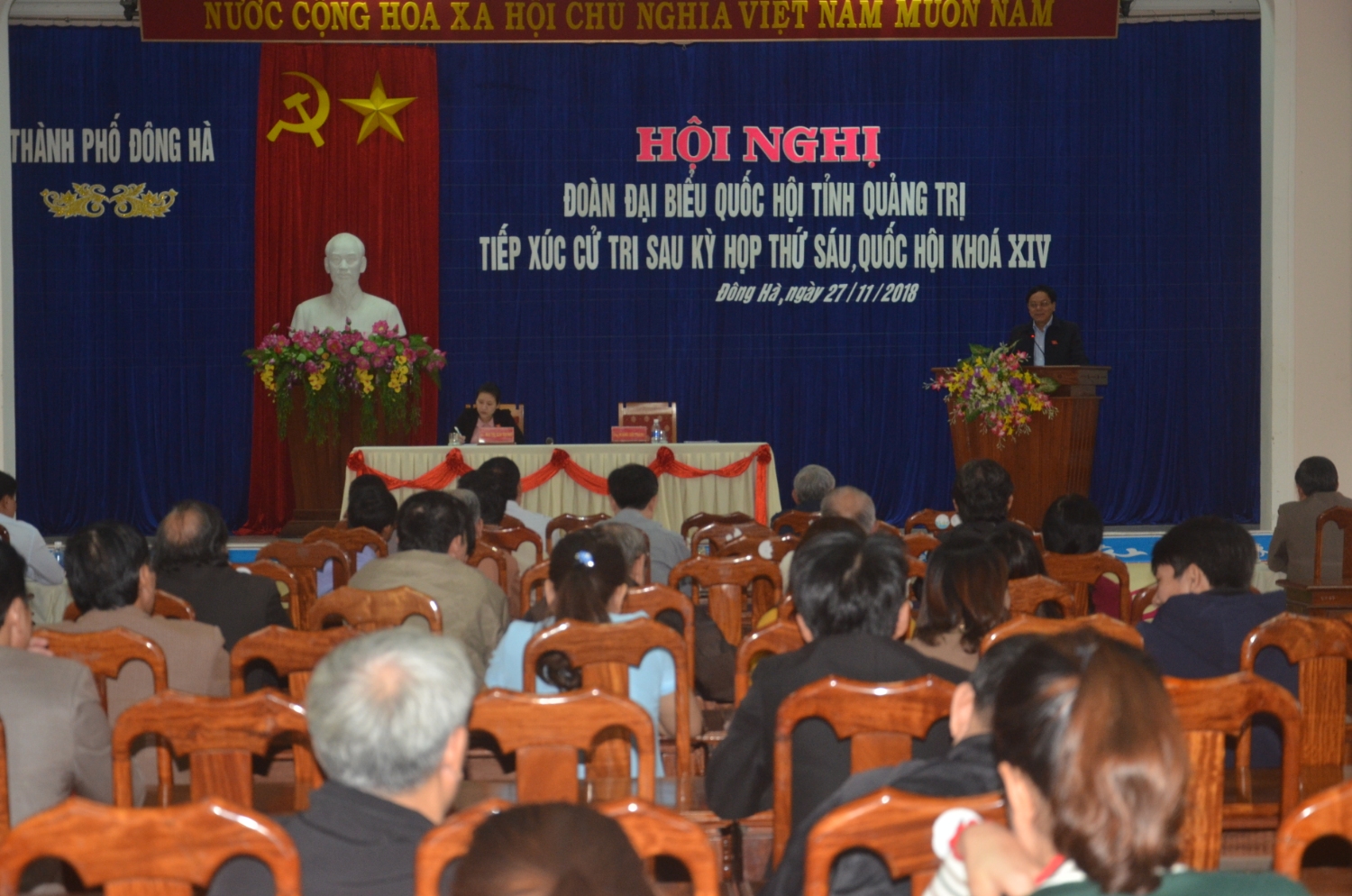 Trưởng Đoàn ĐBQH Hoàng Đức Thắng giải trình và tiếp thu các ý kiến, kiến nghị của cử tri TP. Đông Hà