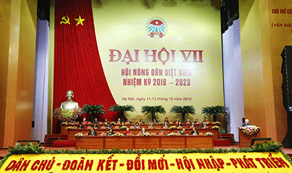 Đoàn Chủ tịch Đại hội đại biểu toàn quốc Hội Nông dân Việt Nam  lần thứ VII.