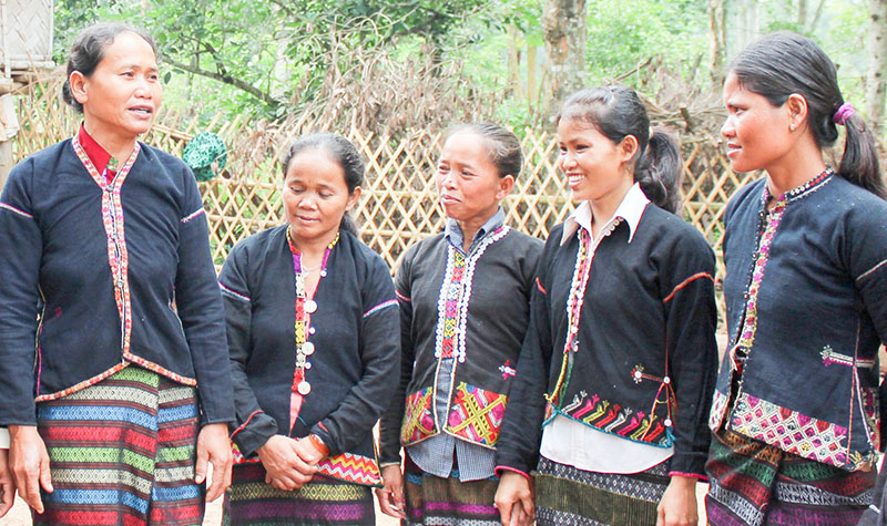 Nhiều phụ nữ thuộc hộ nghèo người DTTS chưa được nhận tiền hỗ trợ khi sinh con đúng chính sách dân số