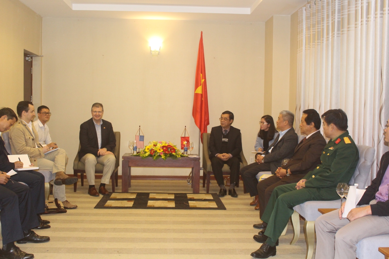 Chủ tịch UBND tỉnh Nguyễn Đức Chính đánh giá cao sự hỗ trợ của Chính phủ, Đại sứ quán Hoa Kỳ dành cho Quảng Trị trong thời gian qua