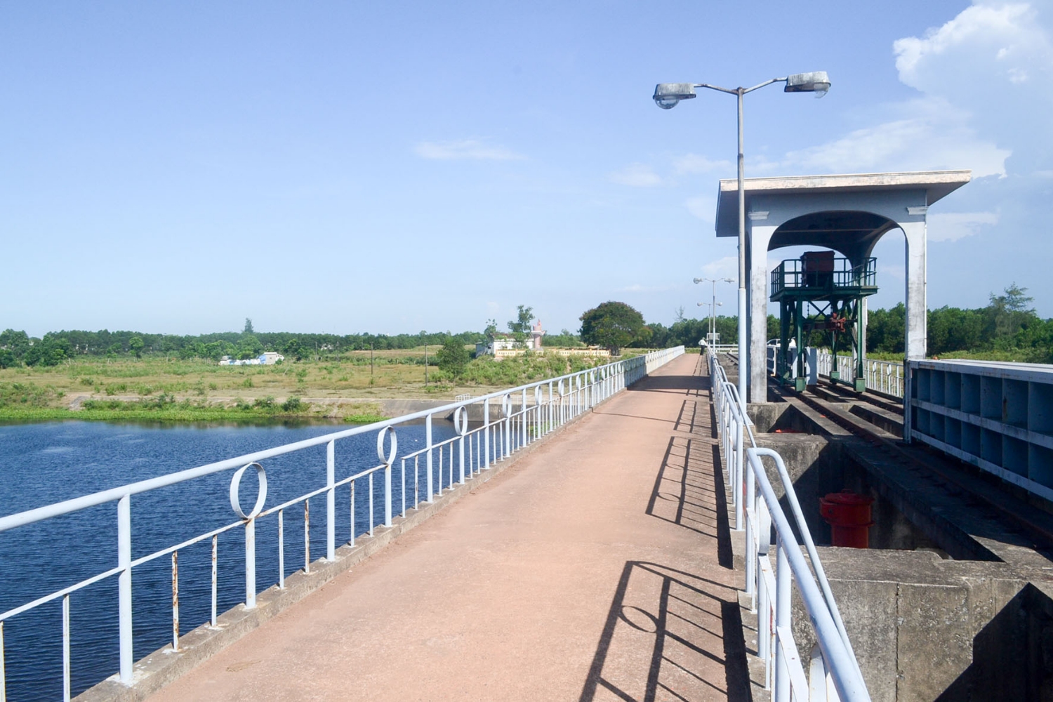 Nhiều công trình đê điều trên địa bàn tỉnh cần khắc phục, sửa chữa, nâng cấp đảm bảo an toàn trong mùa mưa bão