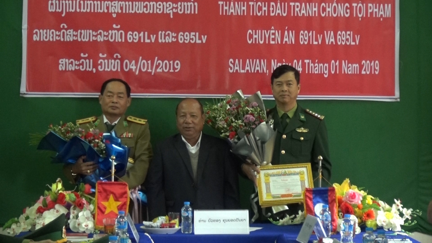 4 T 1 LAO TRAO THUONG BIEN PHONG 10