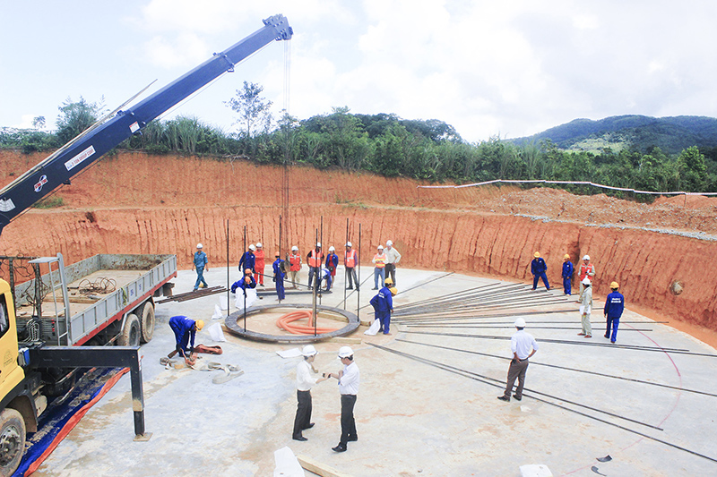 Thi công móng trụ tuabin Nhà máy Điện gió Hướng Linh 1​