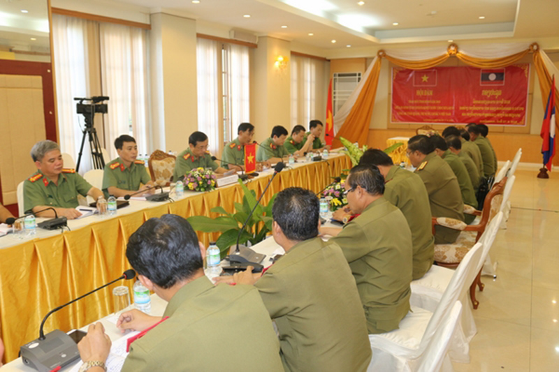 Công an tỉnh Quảng Trị và Công an tỉnh Savannakhet (Lào) giao ban trao đổi tình hình