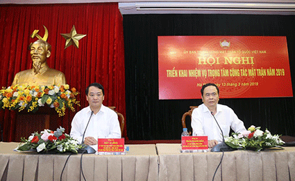 Chủ trì Hội nghị