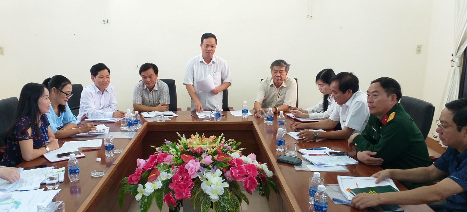 Phó Chủ tịch HĐND tỉnh Nguyễn Trần Huy phát biểu kết luận