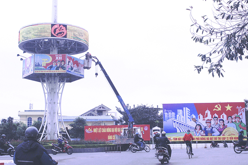 Công tác tuyên truyền cổ động trực quan góp phần thay đổi diện mạo nhiều tuyến phố ở Đông Hà