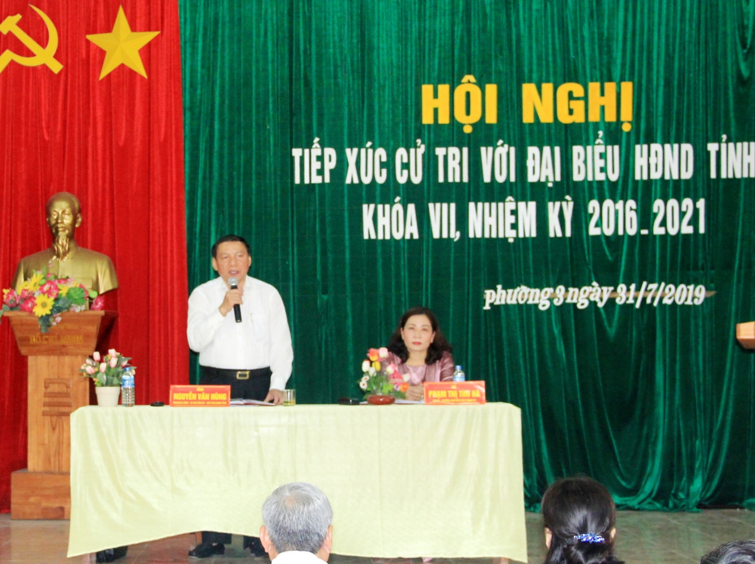 Bí thư Tỉnh ủy, Chủ tịch HĐND tỉnh Nguyễn Văn Hùng phát biểu tại buổi tiếp xúc với cử tri Phường 3​  Ảnh Minh Đức