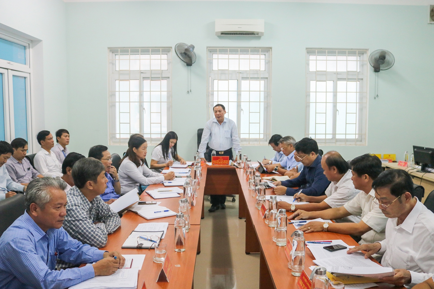 Bí thư Tỉnh ủy Nguyễn Văn Hùng trực tiếp đối thoại với nhân dân