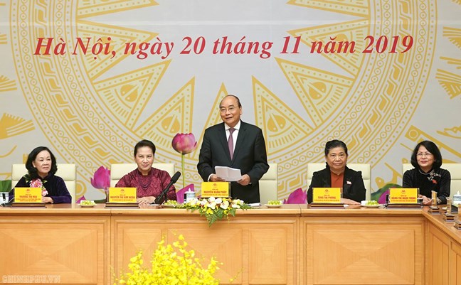 Thủ tướng Chính phủ Nguyễn Xuân Phúc phát biểu tại buổi gặp mặt - Ảnh: VGP/Quang Hiếu