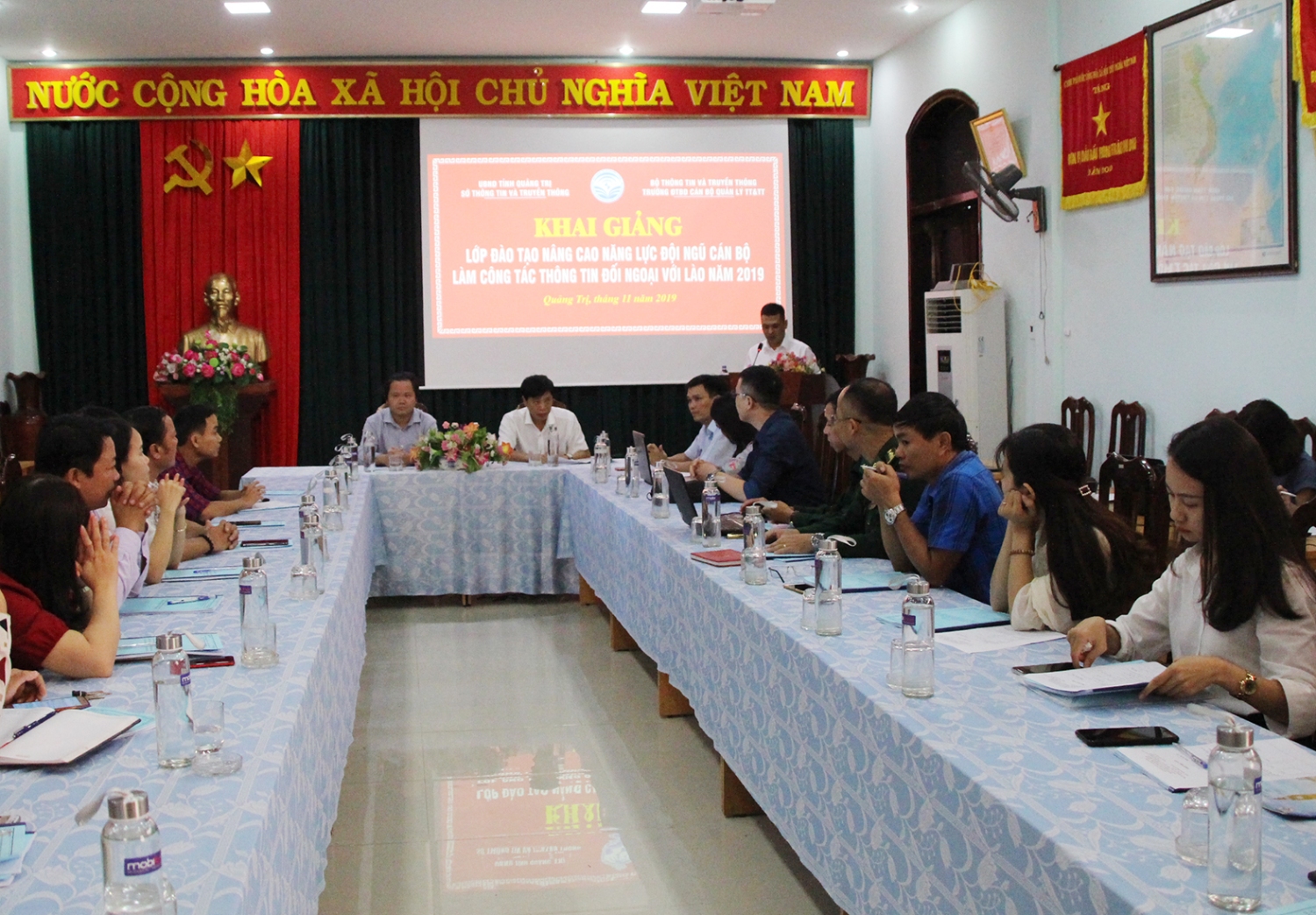 Khai giảng lớp đào tạo nâng cao năng lực đội ngũ cán bộ làm công tác thông tin đối ngoại với Lào năm 2019