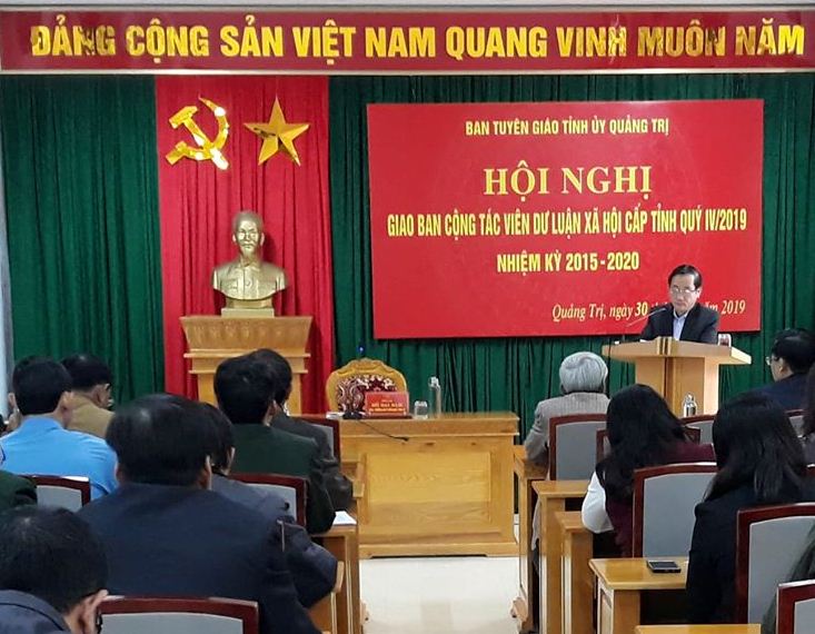 CTV dư luận xã hội ở các sở, ngành, địa phương trao đổi làm rõ nhiều nội dung mà DLXH quan tâm - Ảnh. N.V