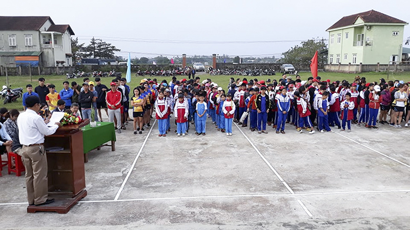 Xã Triệu Thuận khai mạc chuỗi hoạt động mừng Đảng, mừng Xuân Canh Tý 2020 tại sân bóng của xã. Ảnh: TV
