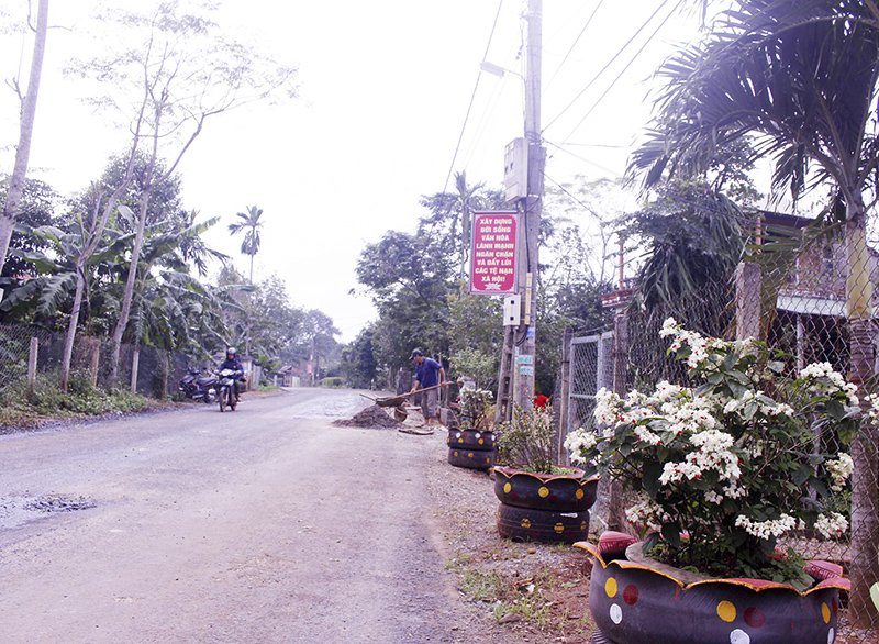Một góc thôn Tân Phú hôm nay. Ảnh: KN