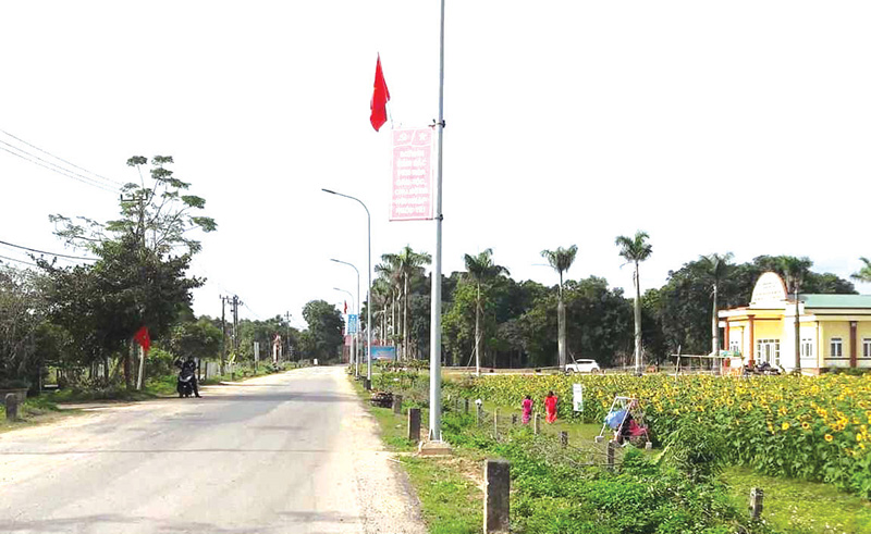 Sau khi thực hiện chương trình xây dựng nông thôn mới, bộ mặt nhiều làng quê đã khởi sắc. Ảnh: Lệ Như