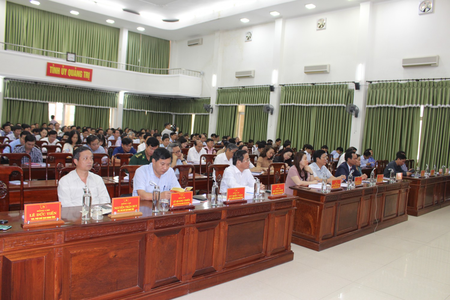 Các đại biểu tham dự hội nghị tại điểm cầu Quảng Trị - Ảnh: H.T