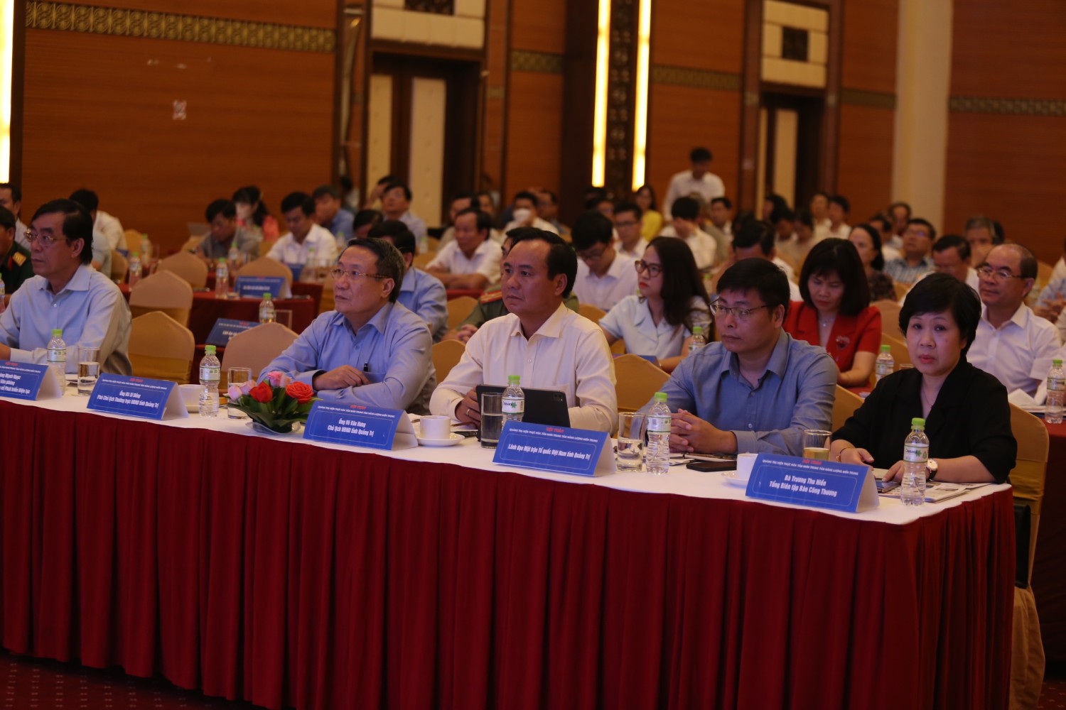 Các đại biểu tham dự hội thảo-Ảnh: T.T