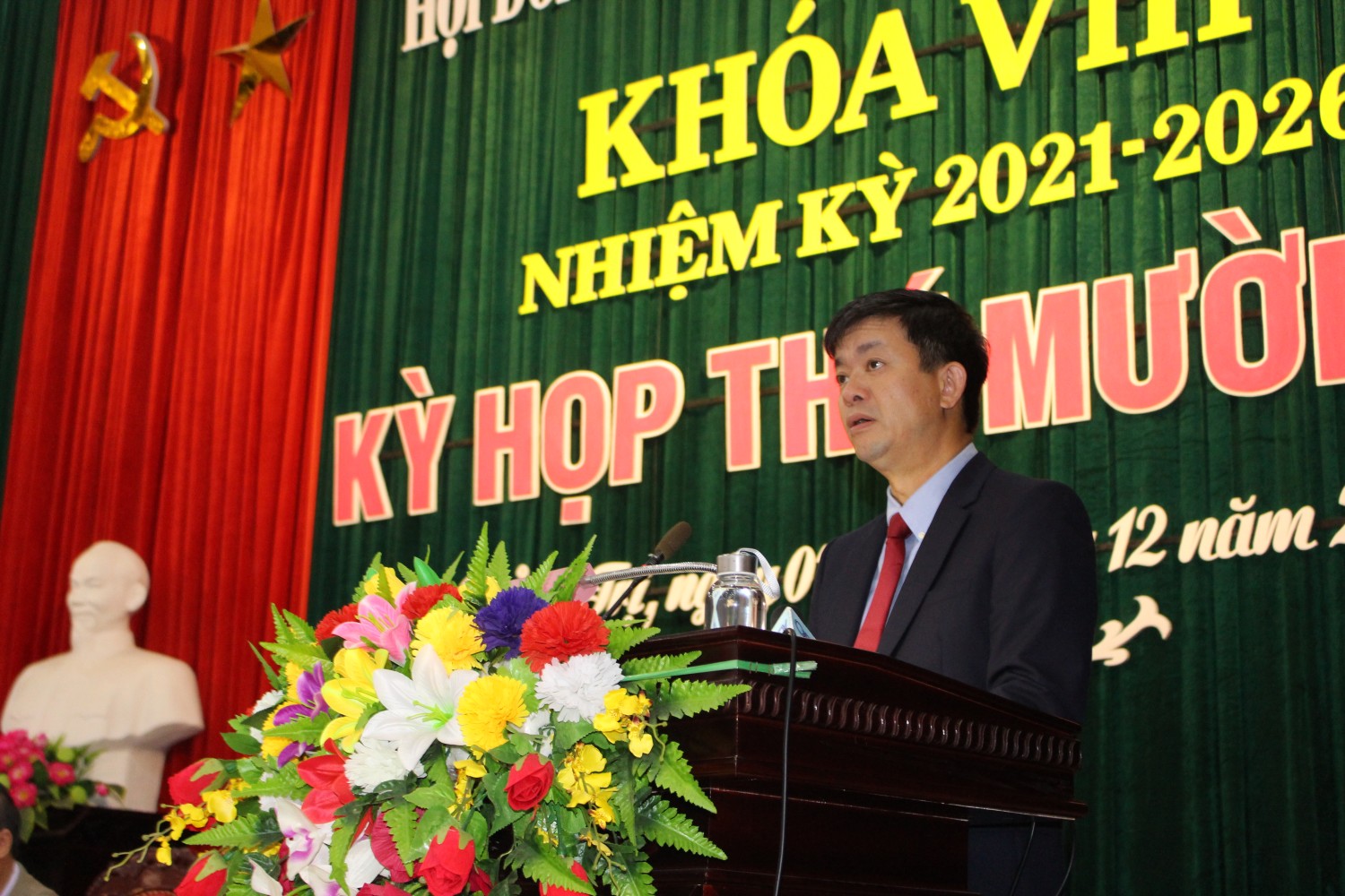 Không ngừng đổi mới, nâng cao hiệu quả ban hành chính sách, hoạt động giám sát, thúc đẩy việc thực hiện chính sách, pháp luật của nhà nước*