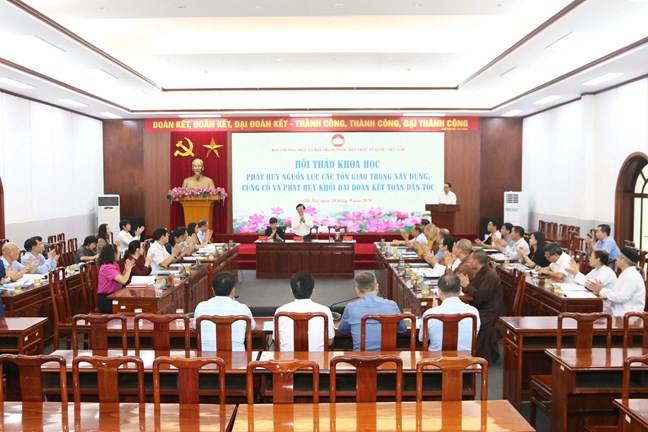 Bàn giải pháp phát huy nguồn lực các tôn giáo trong xây dựng, củng cố và phát huy khối đại đoàn kết toàn dân tộc