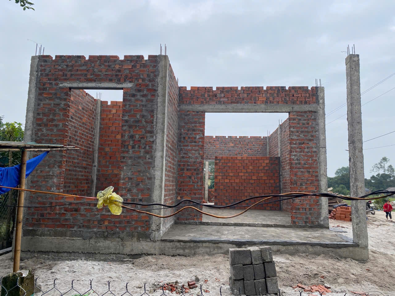 mot so can nha dai doan ket dang trong giai doan hoan thanh