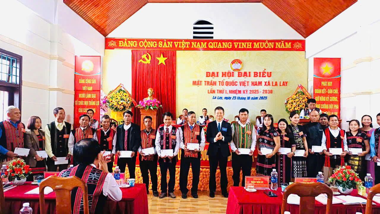 z7147160168615 7b08dacc661a85e47a3933ca92f14f90